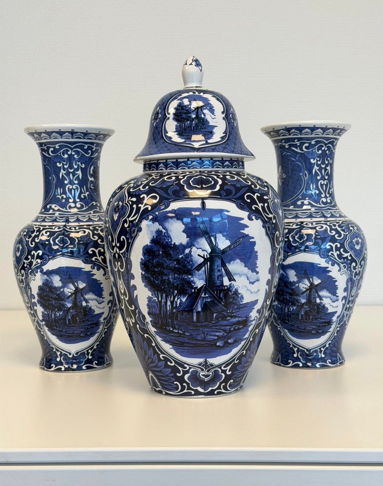 d'armoires Delft, 3, moulins à vent, vases, couvercle, pot, Antiquités & Art, Antiquités | Vases, Enlèvement ou Envoi