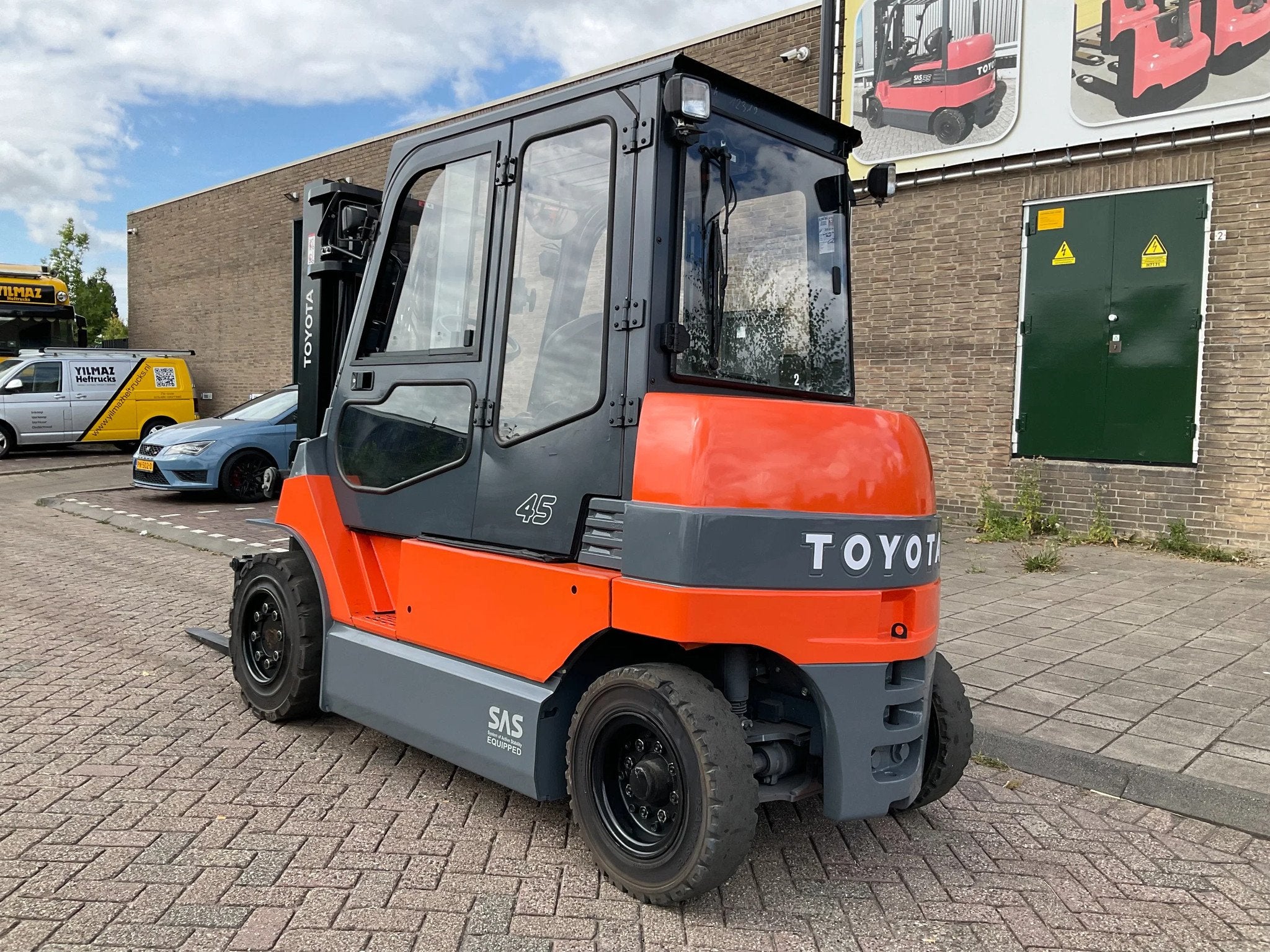 Toyota 7FBMF45 4500KG 3.30METER NIEUWE BATTERIJ HEFTRUCK, Heftruck, Toyota, Meer dan 4000 kg, Marconistraat 2
3133KL  Vlaardingen, NL