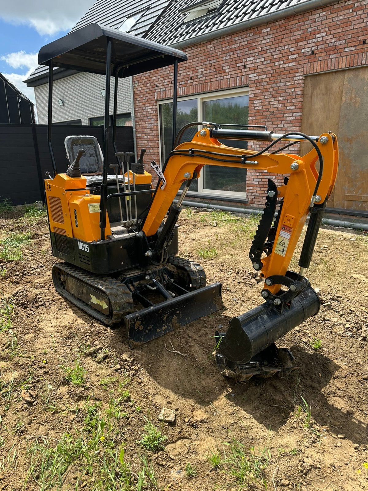 Mini-pelle 1,5 tonne, Articles professionnels, Enlèvement, Excavatrice