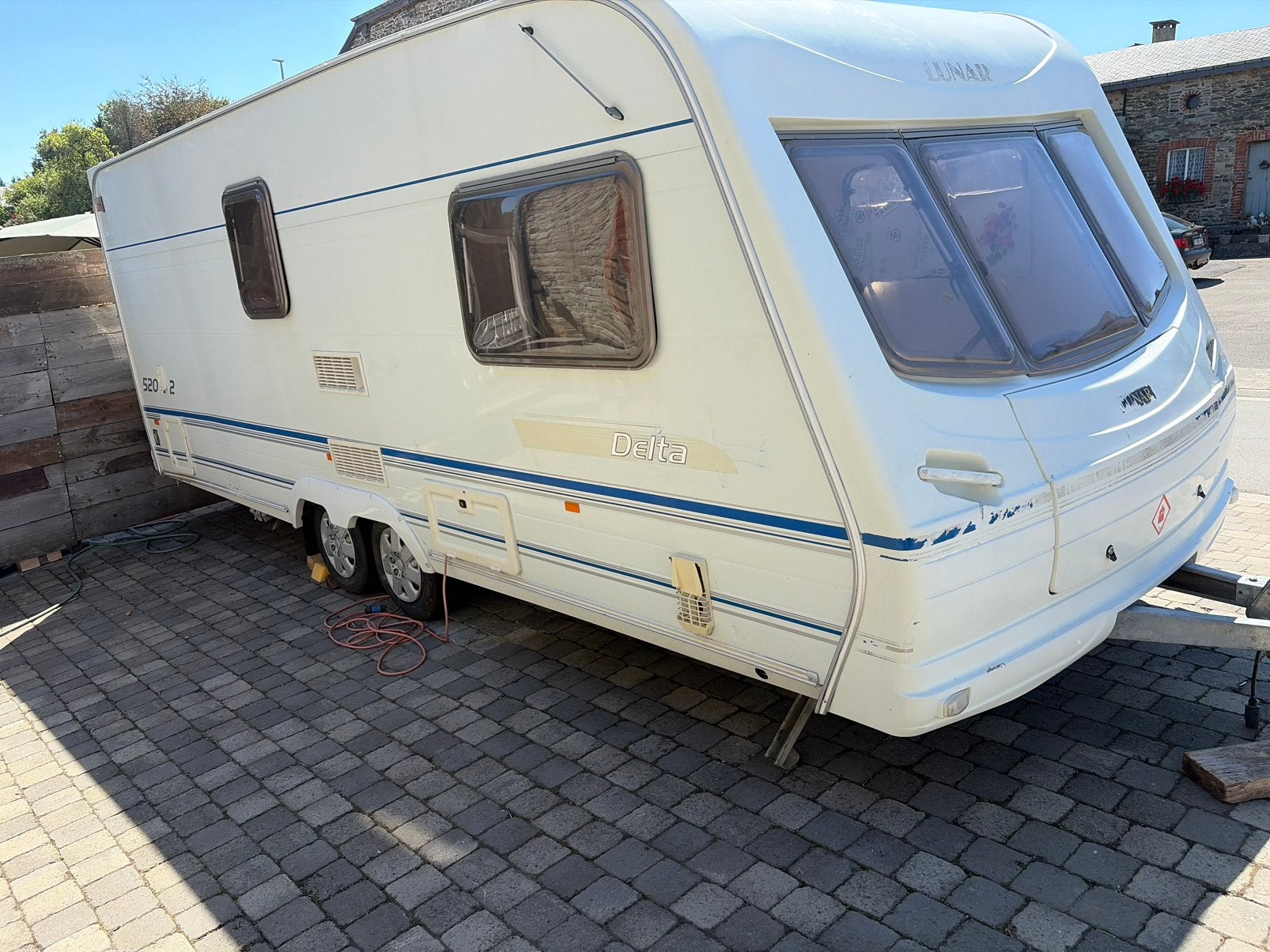 Maancaravan verkoopt 1500 euro, Particulier