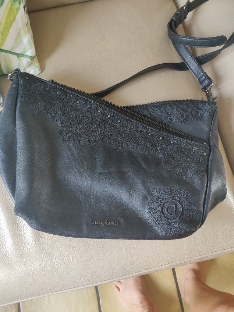 Desigual tas, Handtassen en Accessoires, Ophalen, Nieuw, Zwart, Schoudertasje