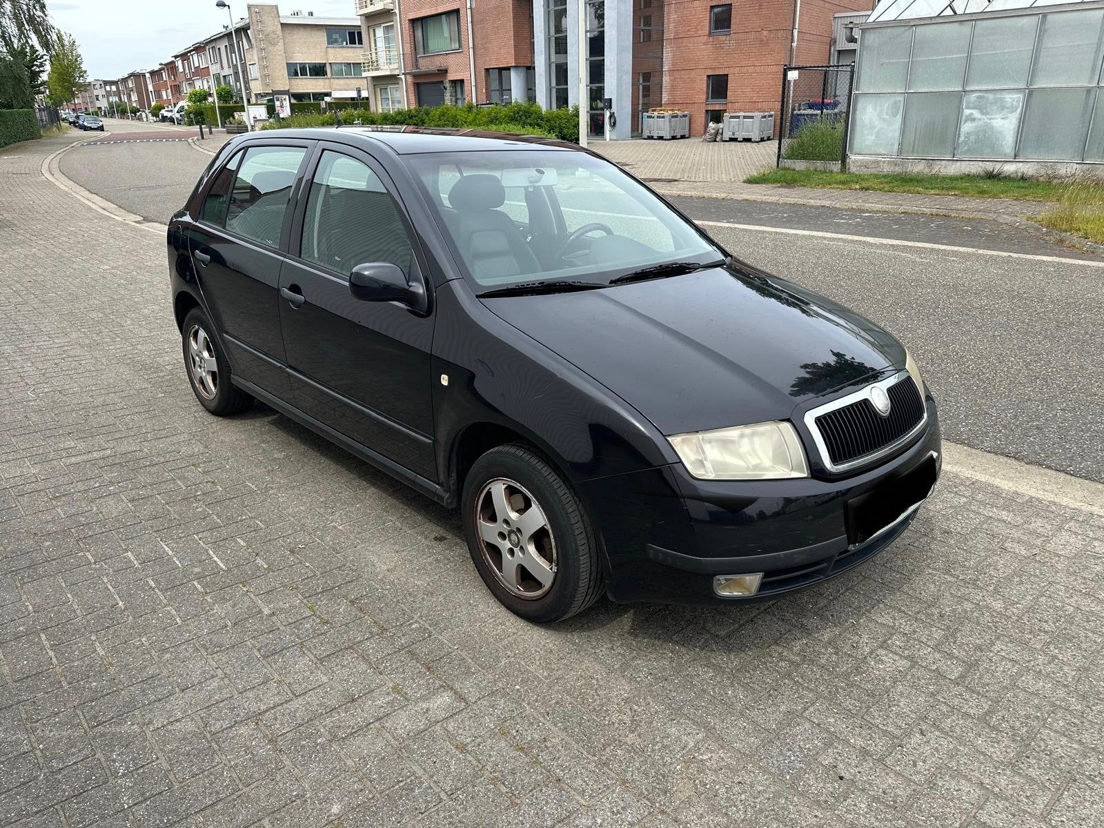 Skoda fabia 266000 km 1.9tdi bwj 2009 euro 3, Auto's, Skoda, Zwart, Zwart, Leder, Particulier