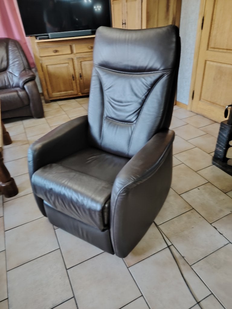 Fauteuil relax électrique en cuir, Moins de 75 cm, Enlèvement ou Envoi, Utilisé, Relax, roulants et releveurs