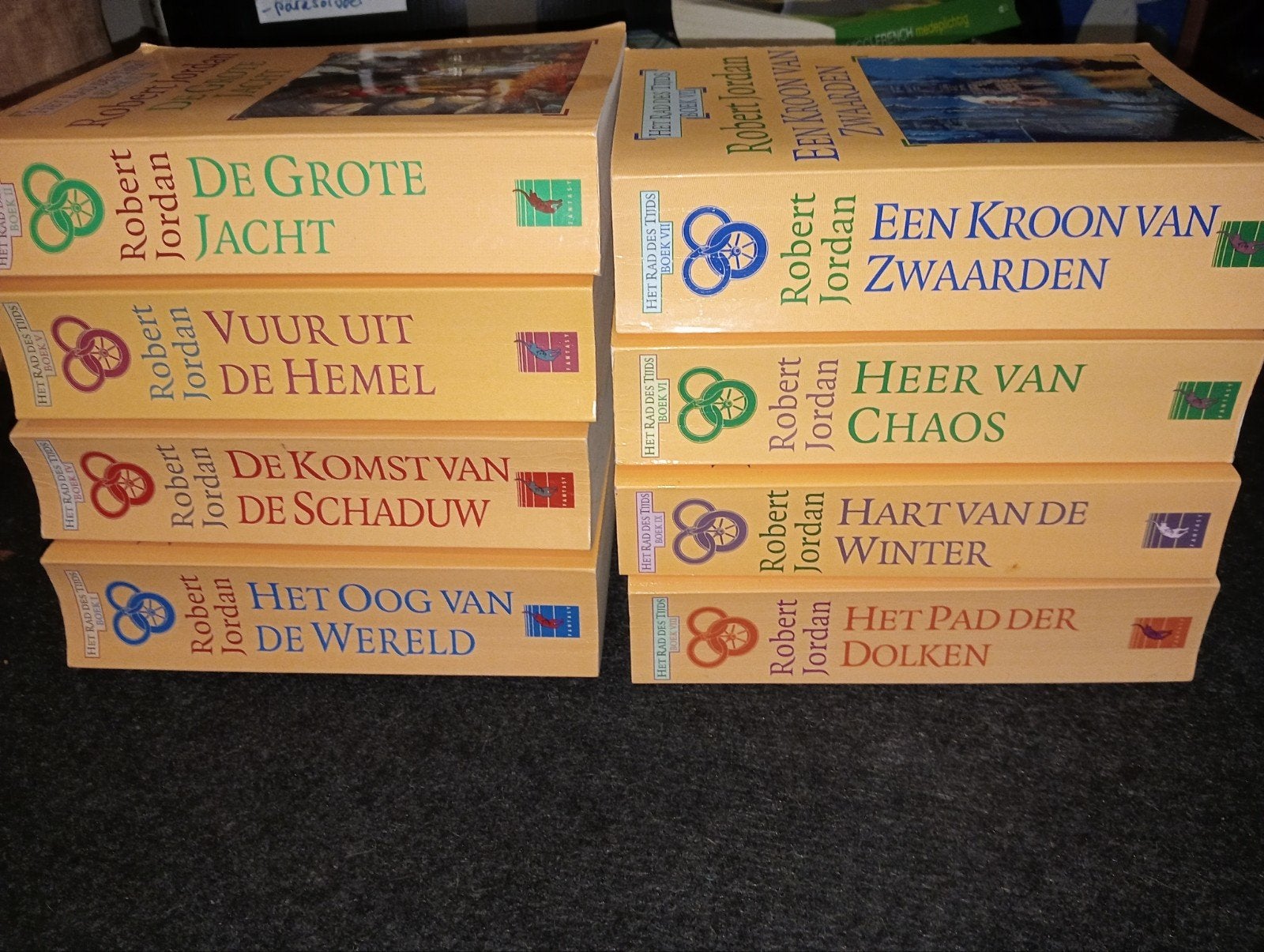 Lot van 8 boeken Rad des Tijds van Robert Jordan, Boeken, Ophalen of Verzenden, Zo goed als nieuw, Robert jordan