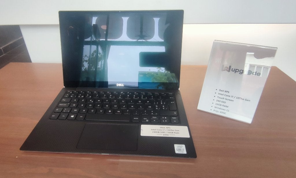 Dell XPS 13, Informatique & Logiciels, 256 GB, 13 pouces, Intel Core i7 processor, Comme neuf