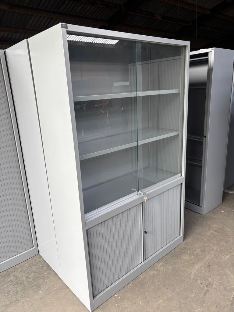 Roldeurkasten met Vitrine Nieuwstaat 10+ Stock !, Huis en Inrichting, Ophalen, Zo goed als nieuw, Metaal