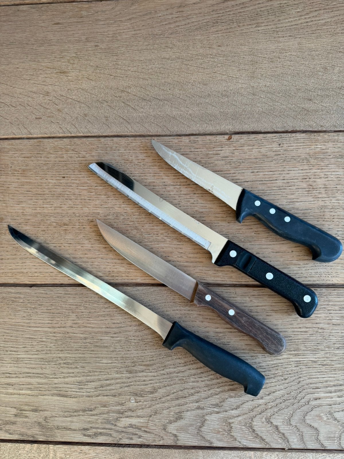 4 keukenmessen, Huis en Inrichting, Keuken | Bestek, Overige materialen, Gebruikt, Los bestek, Overige merken