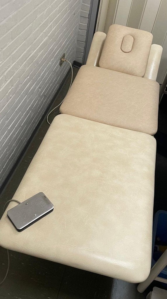 Massagetafel, Sport en Fitness, Ophalen, Gebruikt, Massagetafel