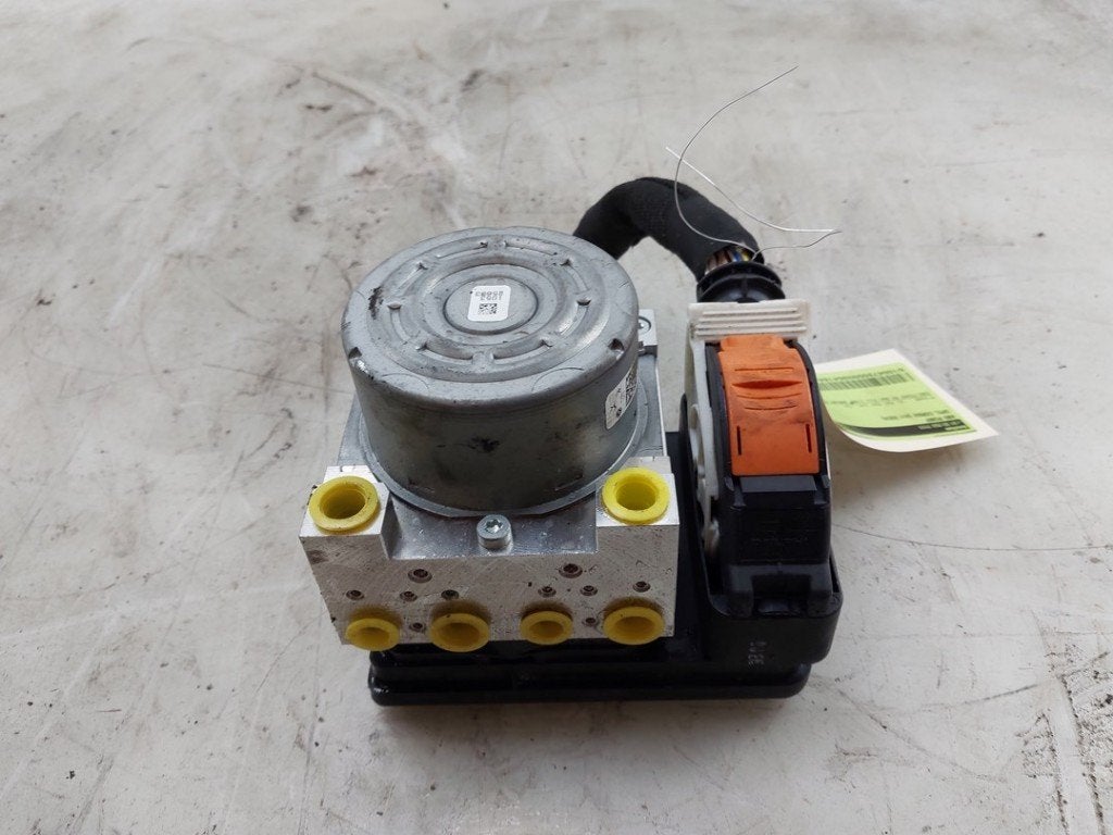 BLOC ABS (FREINS ANTI-BLOCAGE) Opel Corsa F (UB / UH / UP), Sodener Straße 9
65824  Schwalbach, DE, Opel, Utilisé, Continental Aftermarket & Services GmbH