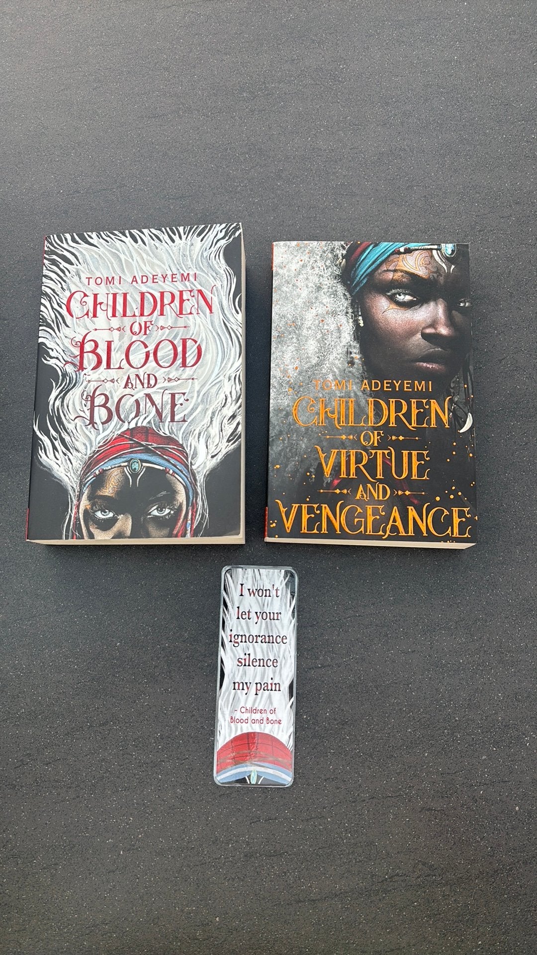 Children of Blood and Bone (1+2) and matching bookmark, Boeken, Fantasy, Ophalen of Verzenden, Zo goed als nieuw