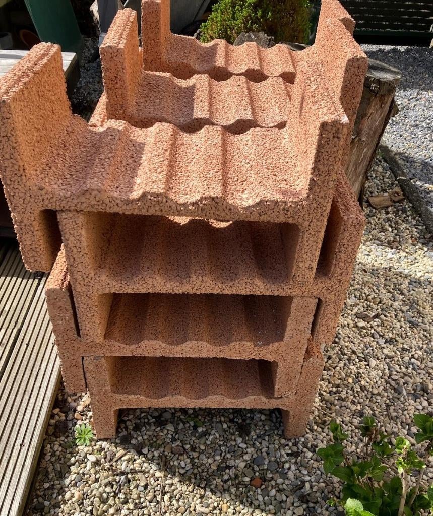 zware stenen wijnnis, Ophalen, Overige materialen, 5 tot 15 flessen, Nieuw