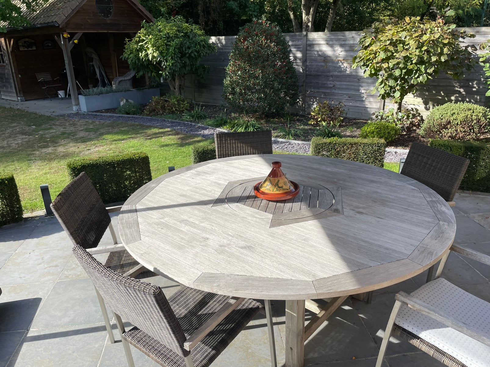 Teak tuintafel 1,80m rond en 8stoelen, Ophalen, Zo goed als nieuw, Hardhout, Tuinset