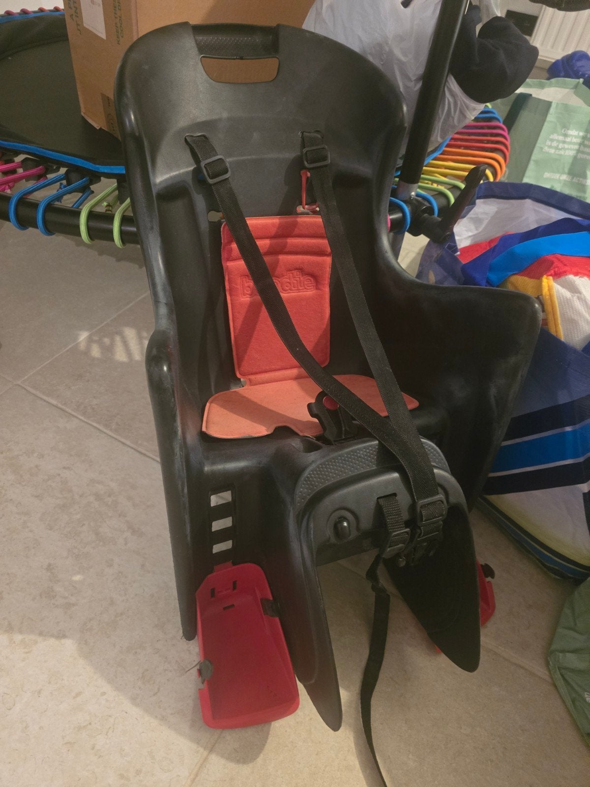Porte enfant vélo Polisport, Enlèvement