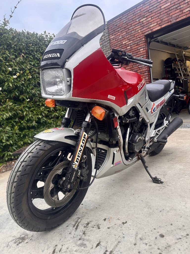 1985 Honda VF1000F, Permis Moto A, Occasion, Plus de 35 kW, Sport