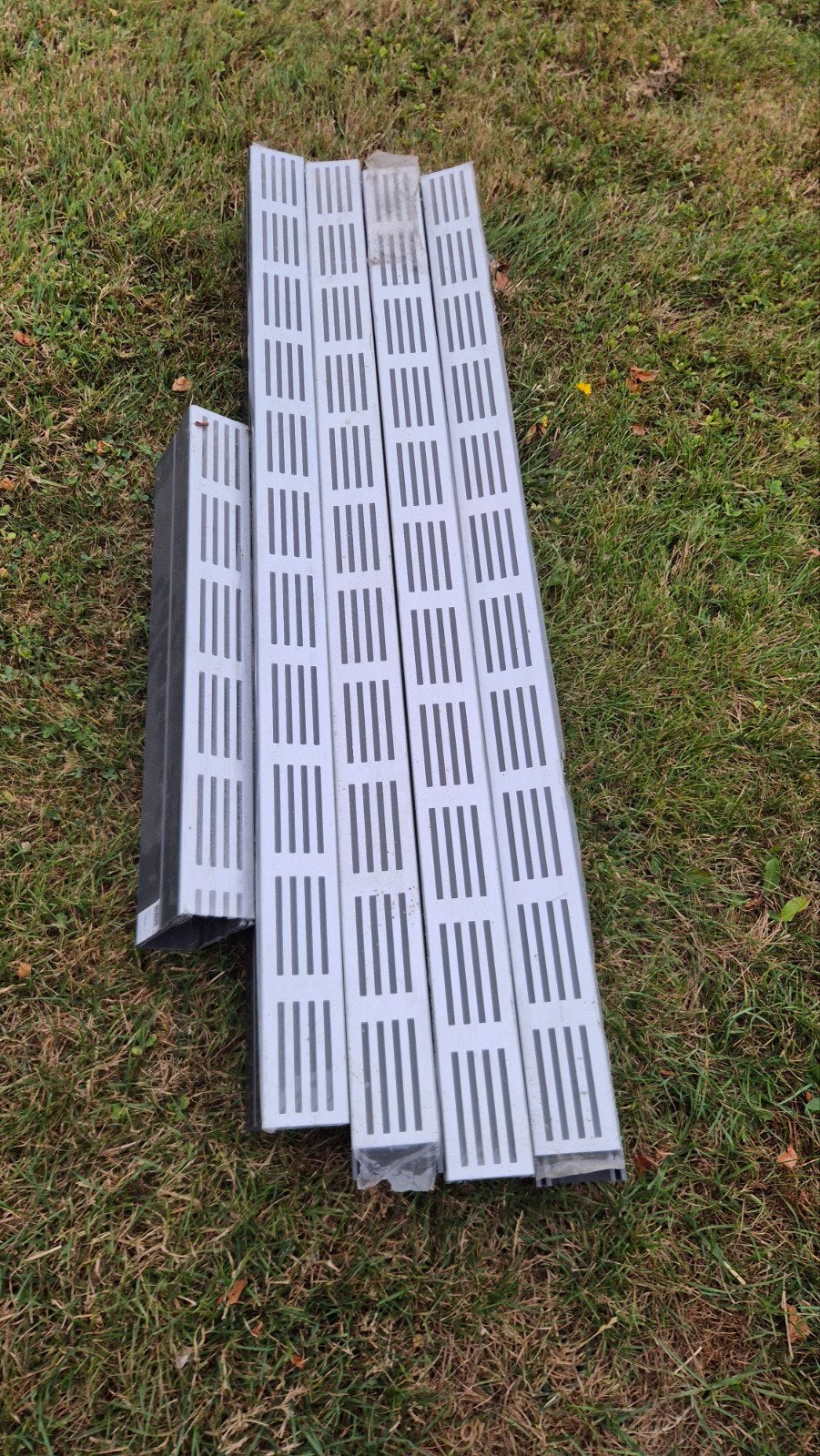 aco slimline afvoergoot, Doe-het-zelf en Bouw, Buizen en Afvoer, Ophalen, Afvoer, 4 tot 6 meter, Nieuw