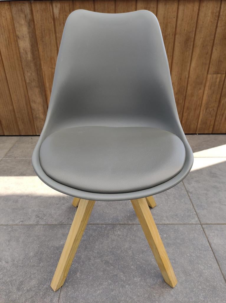 Set van 2 Grijze Kuipstoelen, Huis en Inrichting, Ophalen, Twee