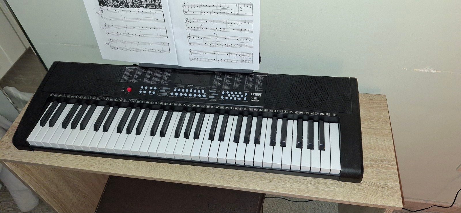 keyboard 64 keys, Muziek en Instrumenten, Keyboards, Ophalen, 61 toetsen