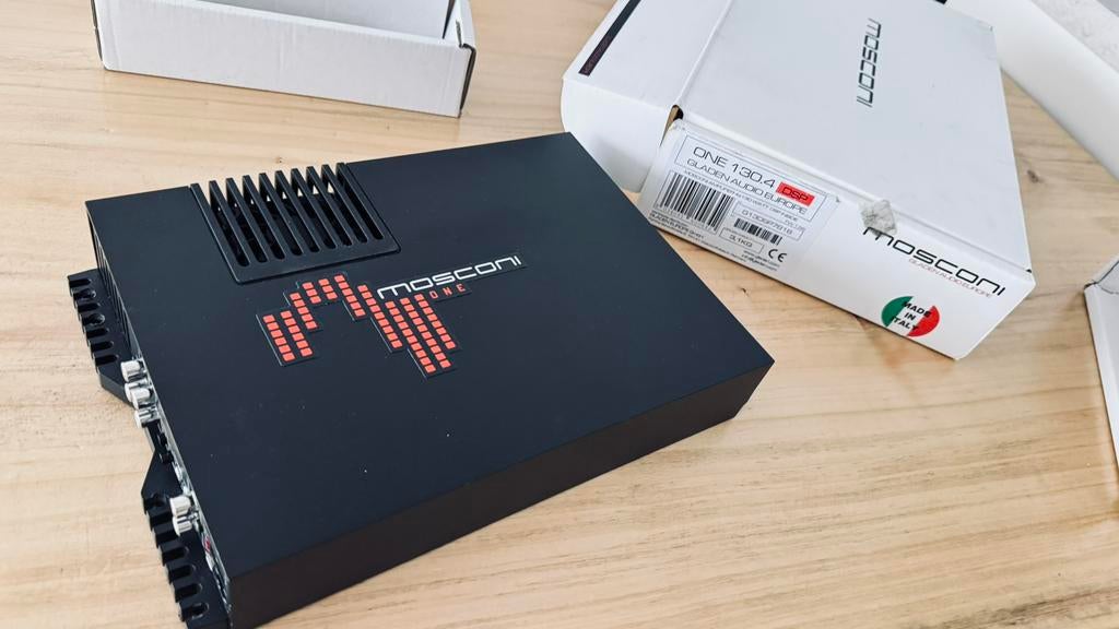 Ampli Mosconi ONE 130.4 dsp, Ophalen of Verzenden, Zo goed als nieuw