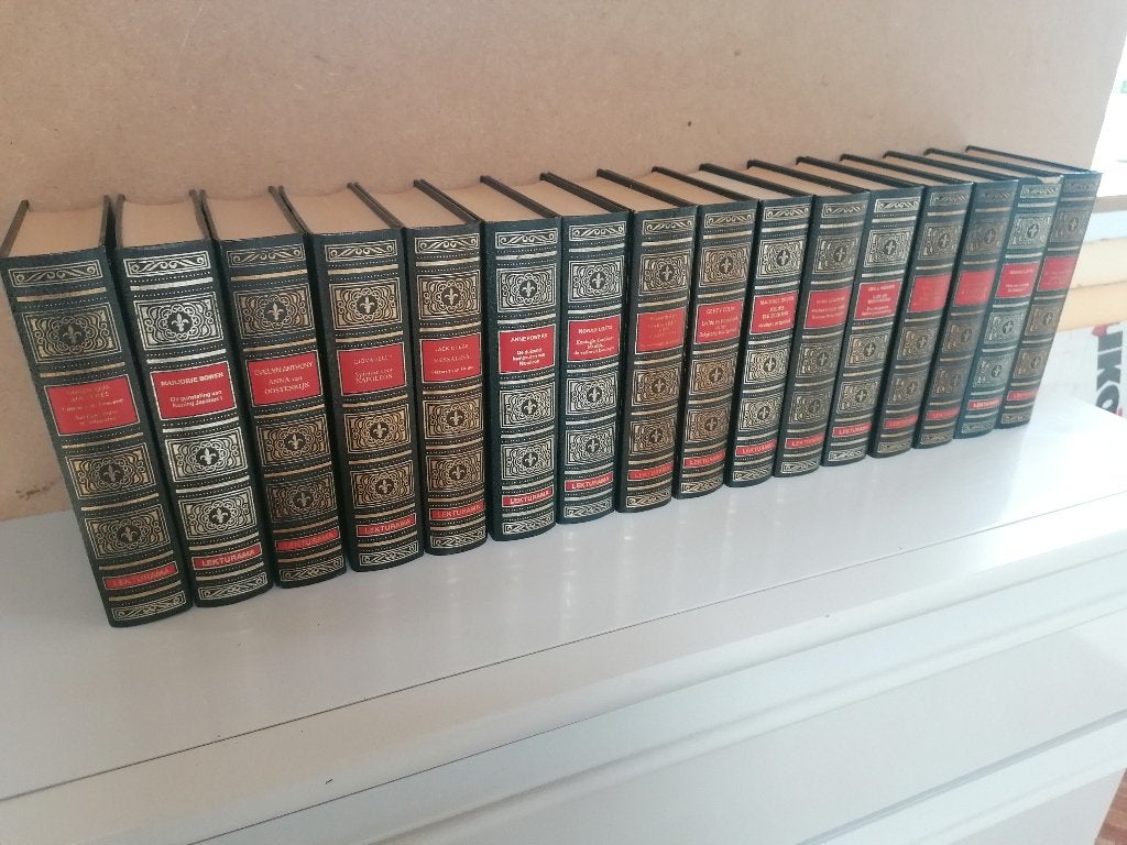 16 boeken van Lekturama, Boeken, Ophalen, Gelezen, Diverse