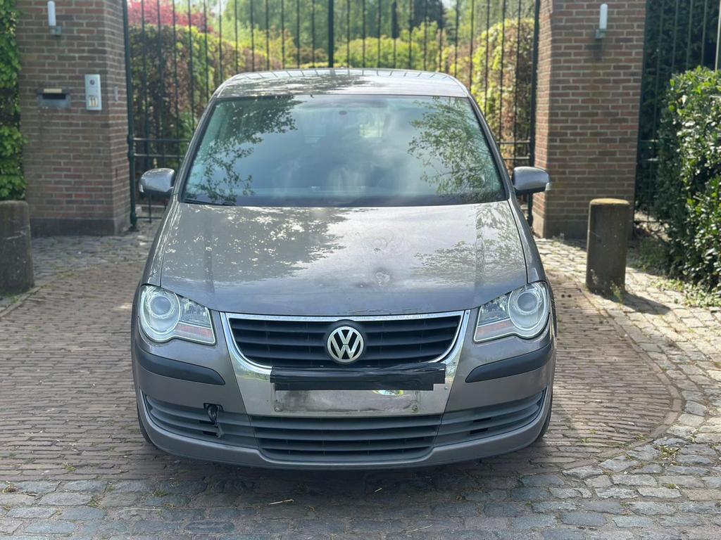 Vw Touran 1.9 TDI 5 plaatsen, Auto's, Voorwielaandrijving, 4 cilinders, Bruin, Particulier
