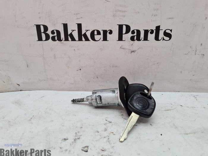 Serrure de contact + clé d'un Opel Agila, -, -, Opel, 3 mois de garantie