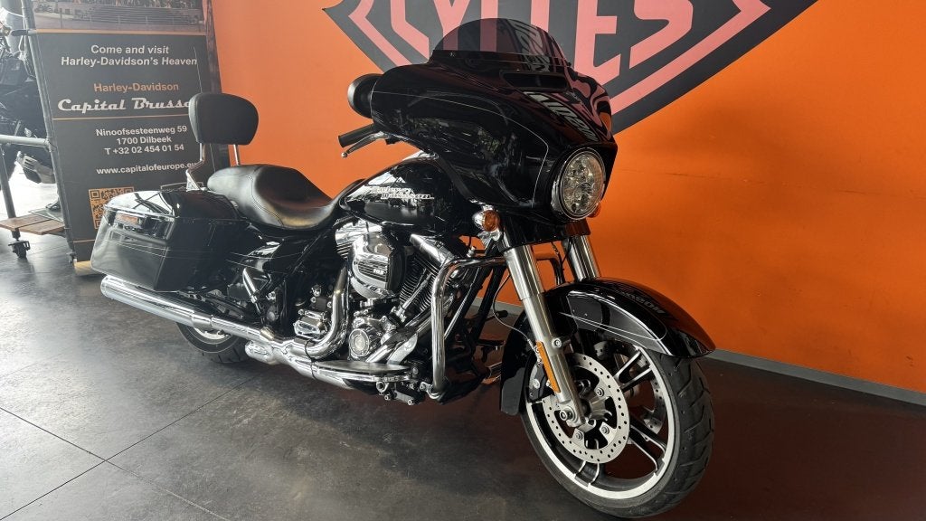 Harley-Davidson Tour STREET GLIDE (bj 2015), 1690 cc, Cruise Control, Overig