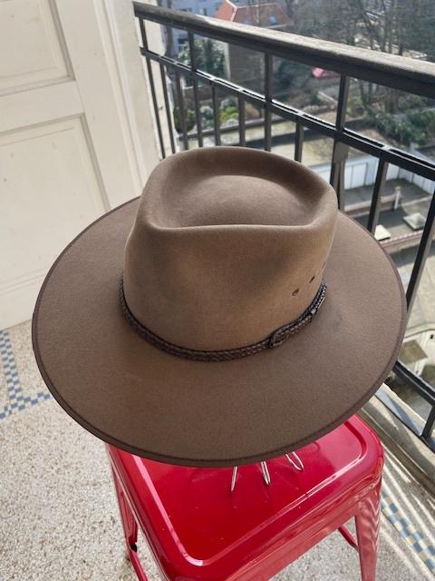 Originele Australische hoed van AKUBRA, nieuw, 56 of 57 cm (M, 7 of 7⅛ inch), Hoed, Nieuw, Ophalen of Verzenden