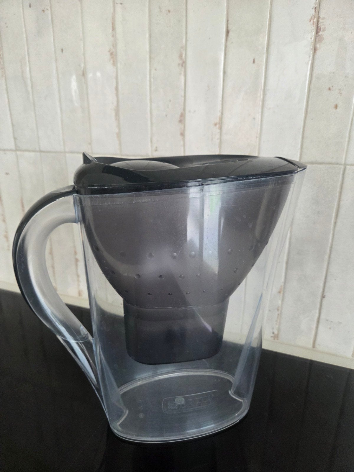Brita waterfilterkan, Enlèvement