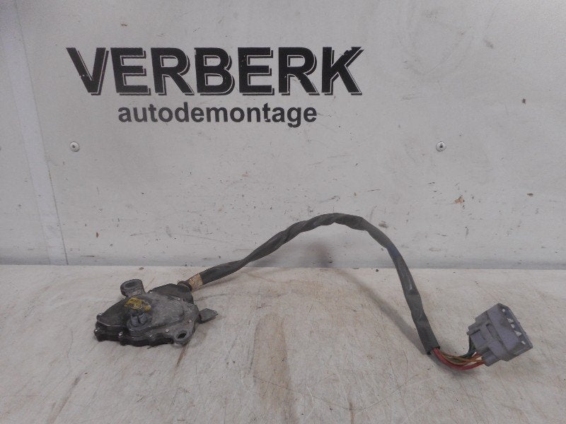 SCHAKELMOTOR Volvo V40 (VW) (01-1995/06-2004) (84540-2405), Gebruikt, Info@volvocars.com, Volvo, Volvo Car Germany GmbH