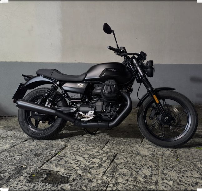 Moto guzzi V7 Stone 850cc 1er propriétaire, Motoren, Motoren | Moto Guzzi, Particulier, Meer dan 35 kW, 850 cc