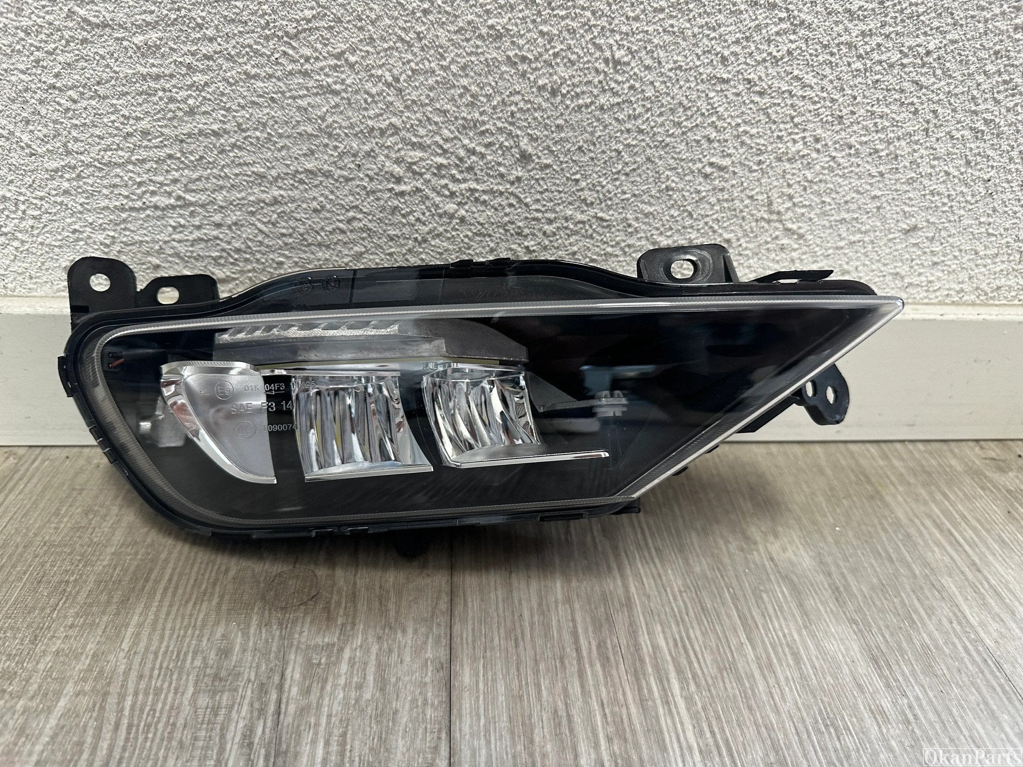 Volvo XC60 LED rechter mistlamp rechts 32337365, Auto-onderdelen, Gebruikt, Volvo