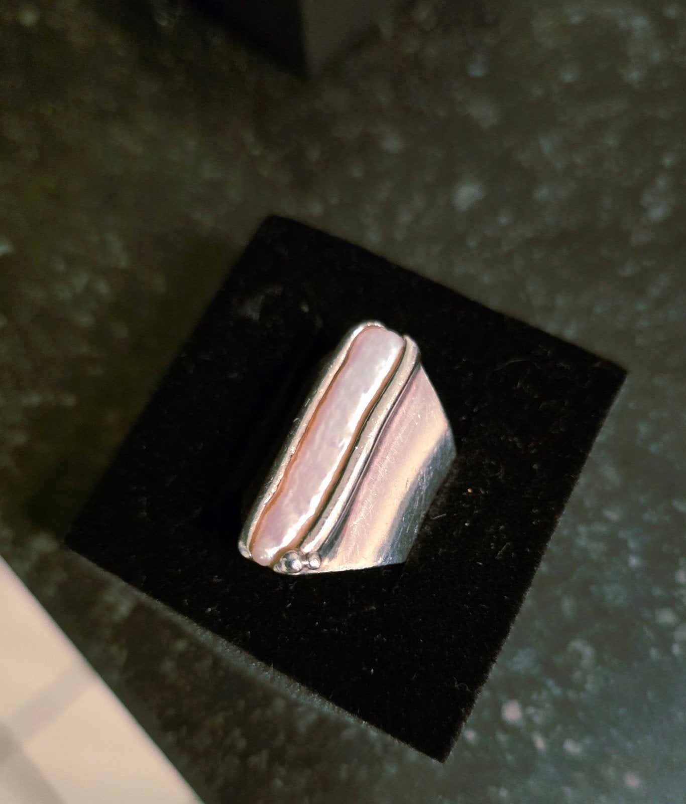 Massief zilver unieke ring met mooie grote parel, Handtassen en Accessoires, Ophalen, Zilver, Zilver