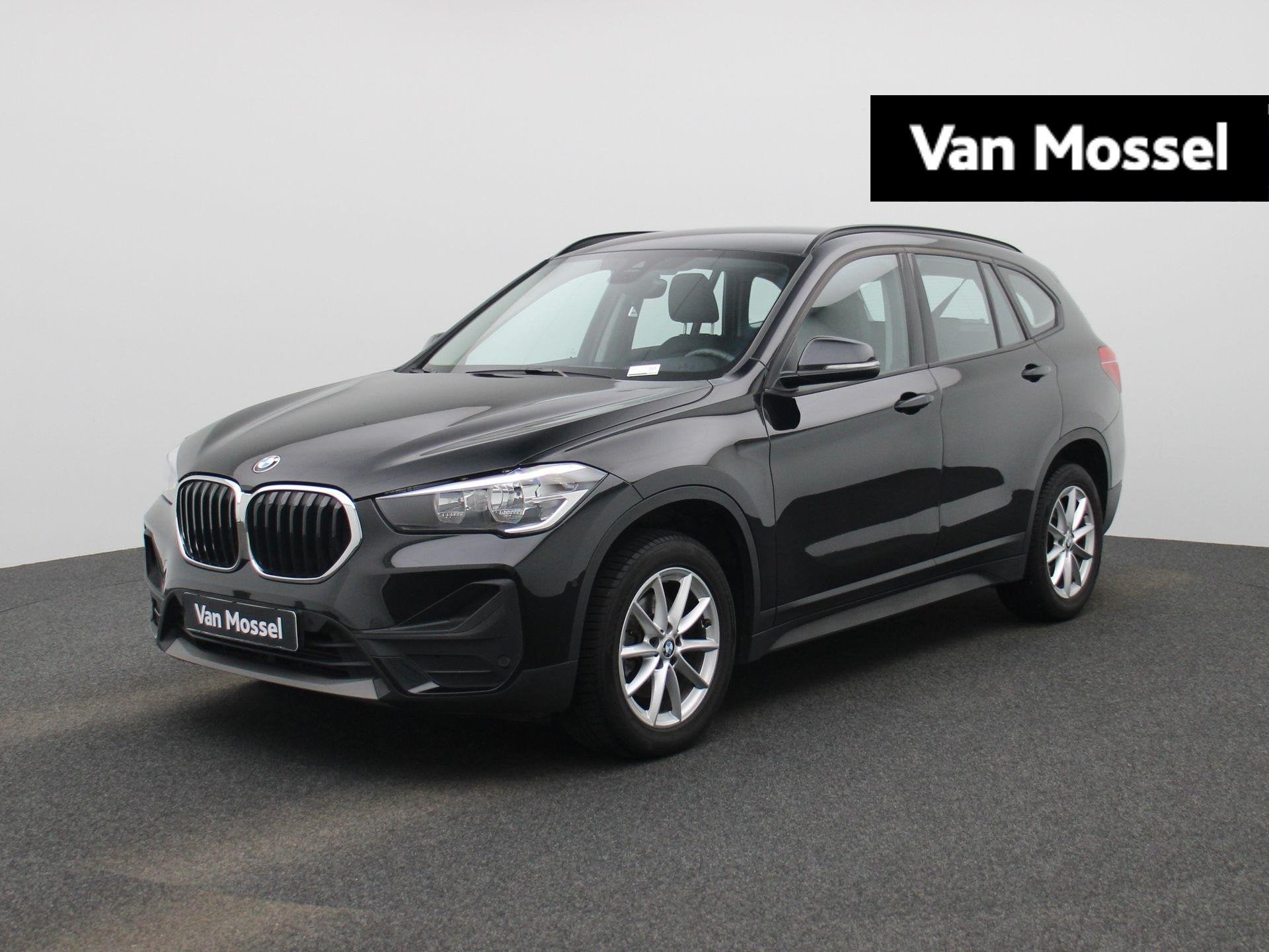 BMW X1 sDrive18iA (100 kW), Auto's, Automatische klimaatregeling, Stof, Gebruikt, Zwart