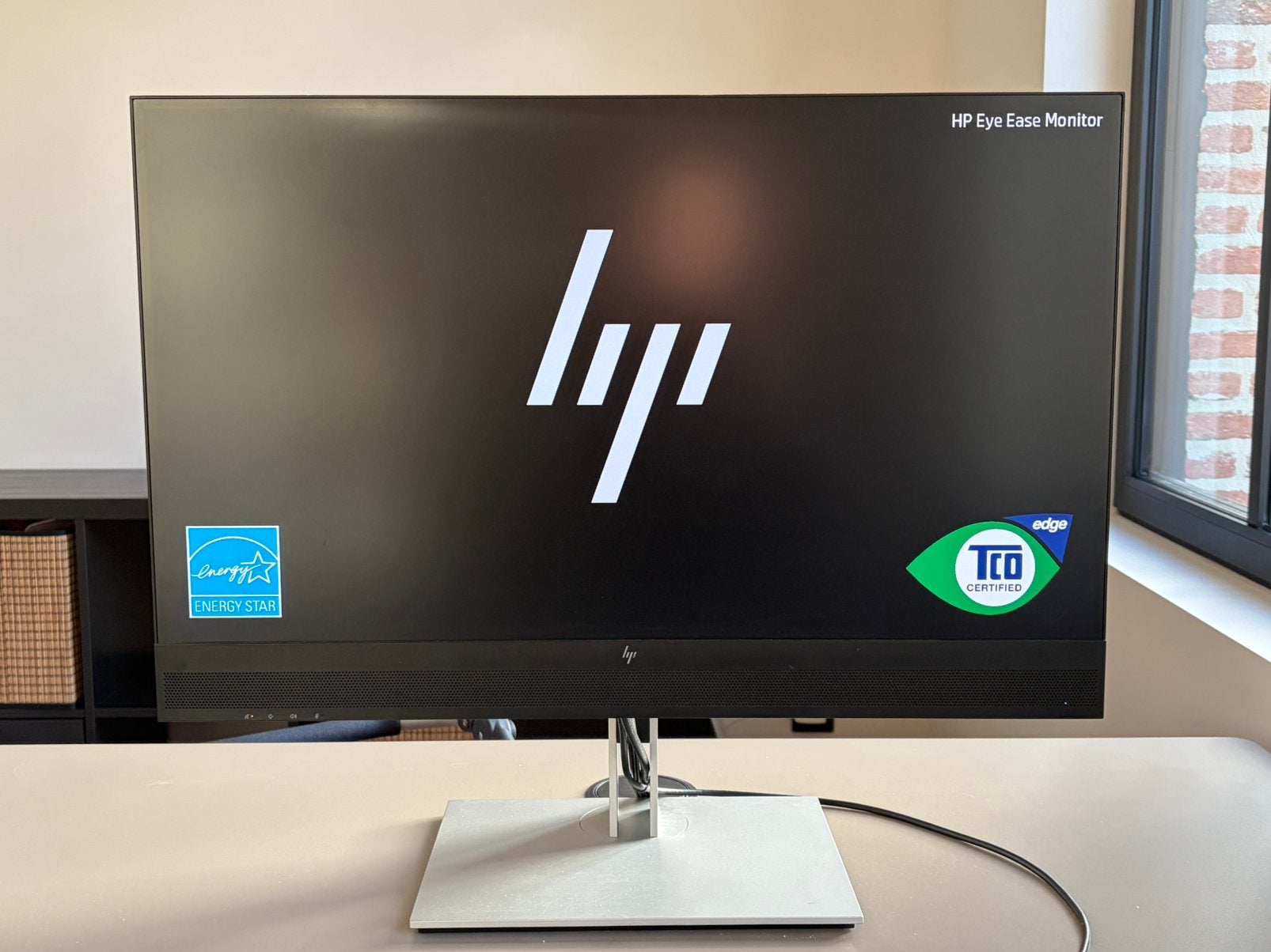 HP E27m G4 QHD USB-C Conferencing Monitor - Verstelbaar, Ophalen, Kantelbaar, Zo goed als nieuw, 61 t/m 100 Hz