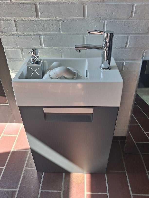 handenwasser met kastje en spiegel, Huis en Inrichting, Ophalen, Minder dan 50 cm, Zo goed als nieuw, Minder dan 25 cm