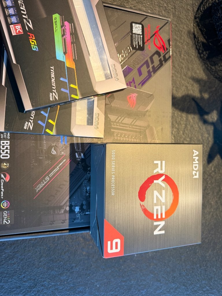 5950x 32gig ram B550 mobo twee maand oud, Computers en Software, Moederborden, Nieuw, DDR4, Ophalen