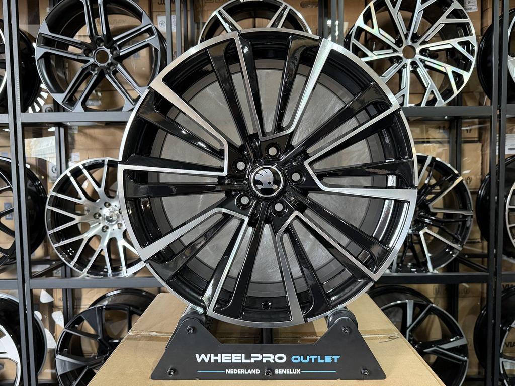 19" SKODA RS Look Sportvelgen SKODA OCTAVIA KODIAQ KAROQ VW, Auto-onderdelen, Banden en Velgen, Ophalen of Verzenden, Nieuw, 19 inch