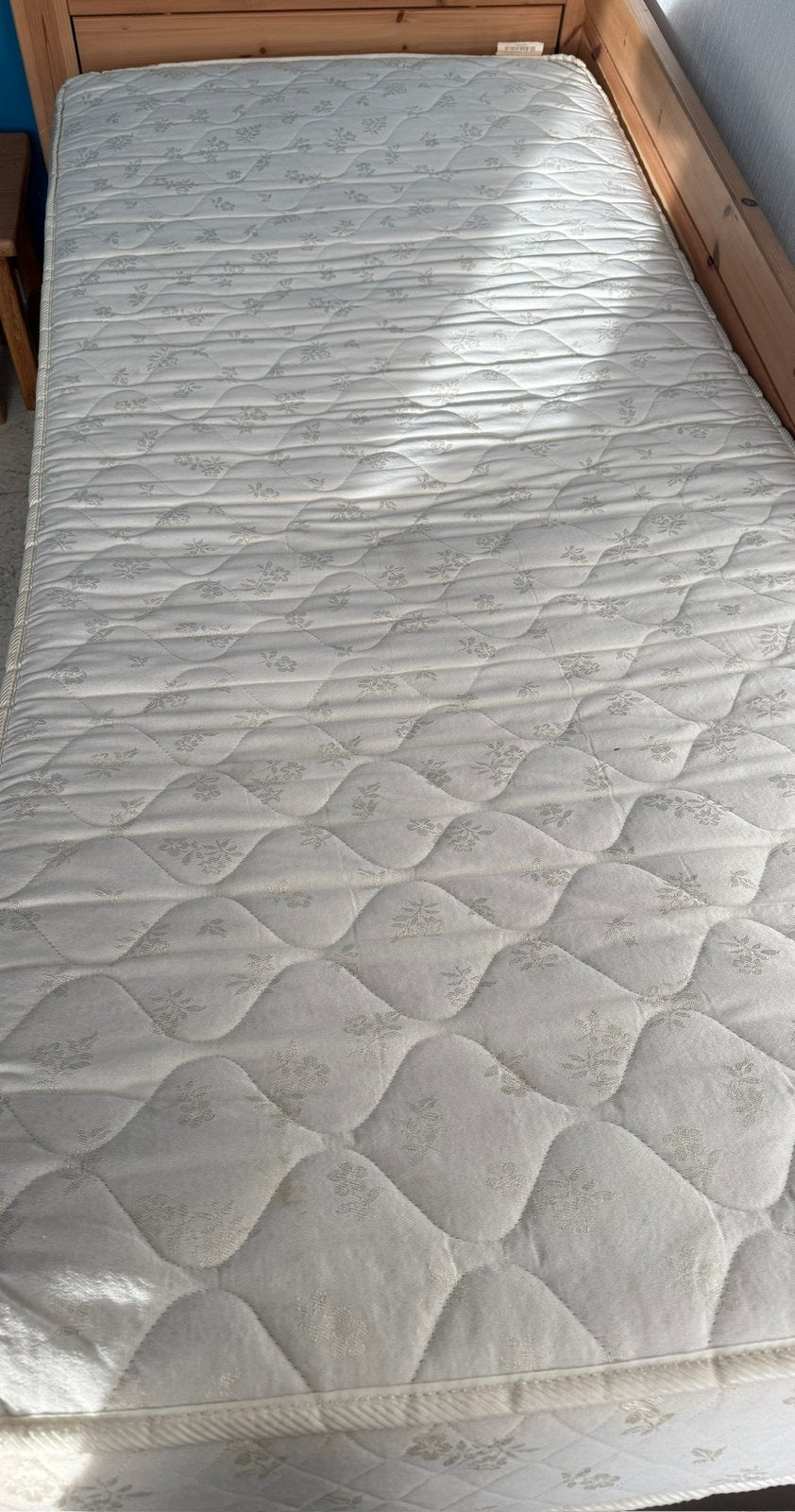 Eenpersoons matras in goede staat., Ophalen, Gebruikt, 90 cm, Eenpersoons