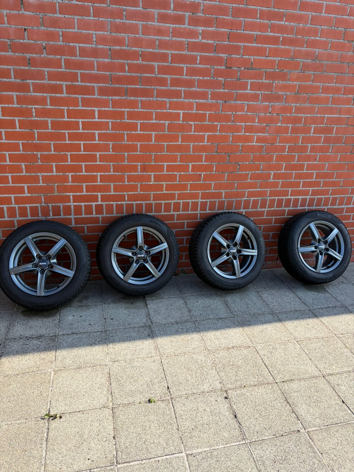 Kit hiver 5x112 + pneus hiver Pirelli, Autos : Pièces & Accessoires, Pneus & Jantes, Pneus hiver, 16 pouces, Pneu(s), Enlèvement