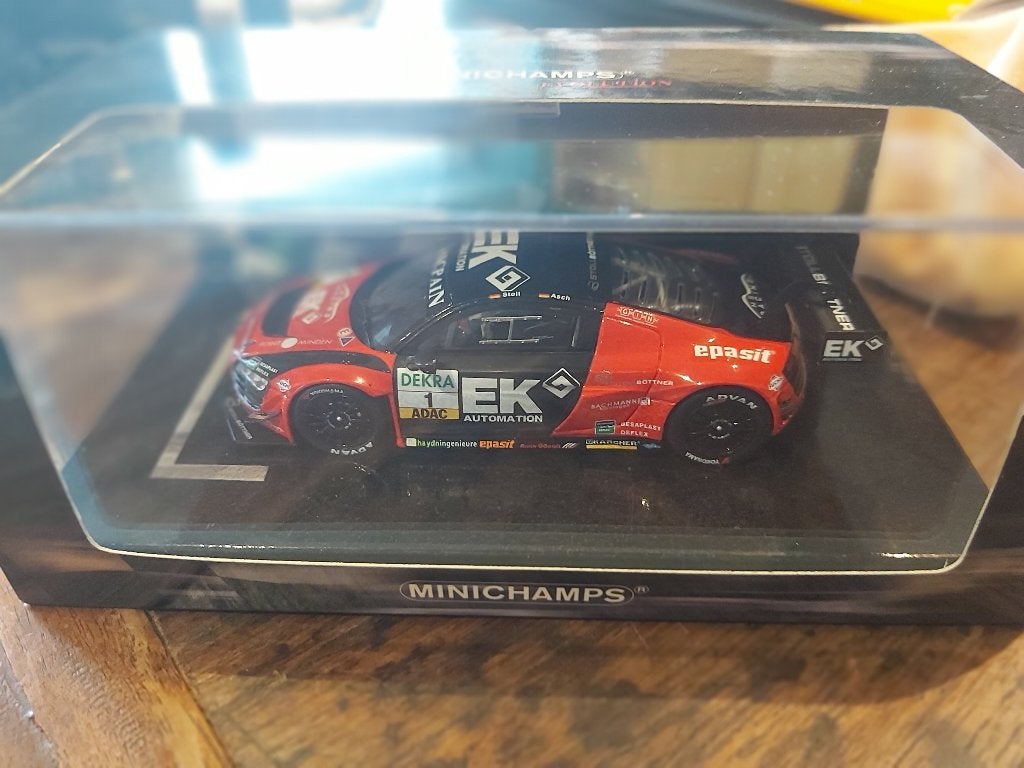 Minichamps AUDI R8 LMS ULTRA ADAC GT Masters 2013 1/43, Enlèvement ou Envoi, Neuf, Voiture, MiniChamps