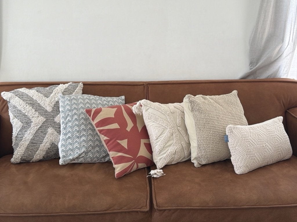 Kussens, Huis en Inrichting, Woonaccessoires | Kussens, Ophalen, Zo goed als nieuw, Beige