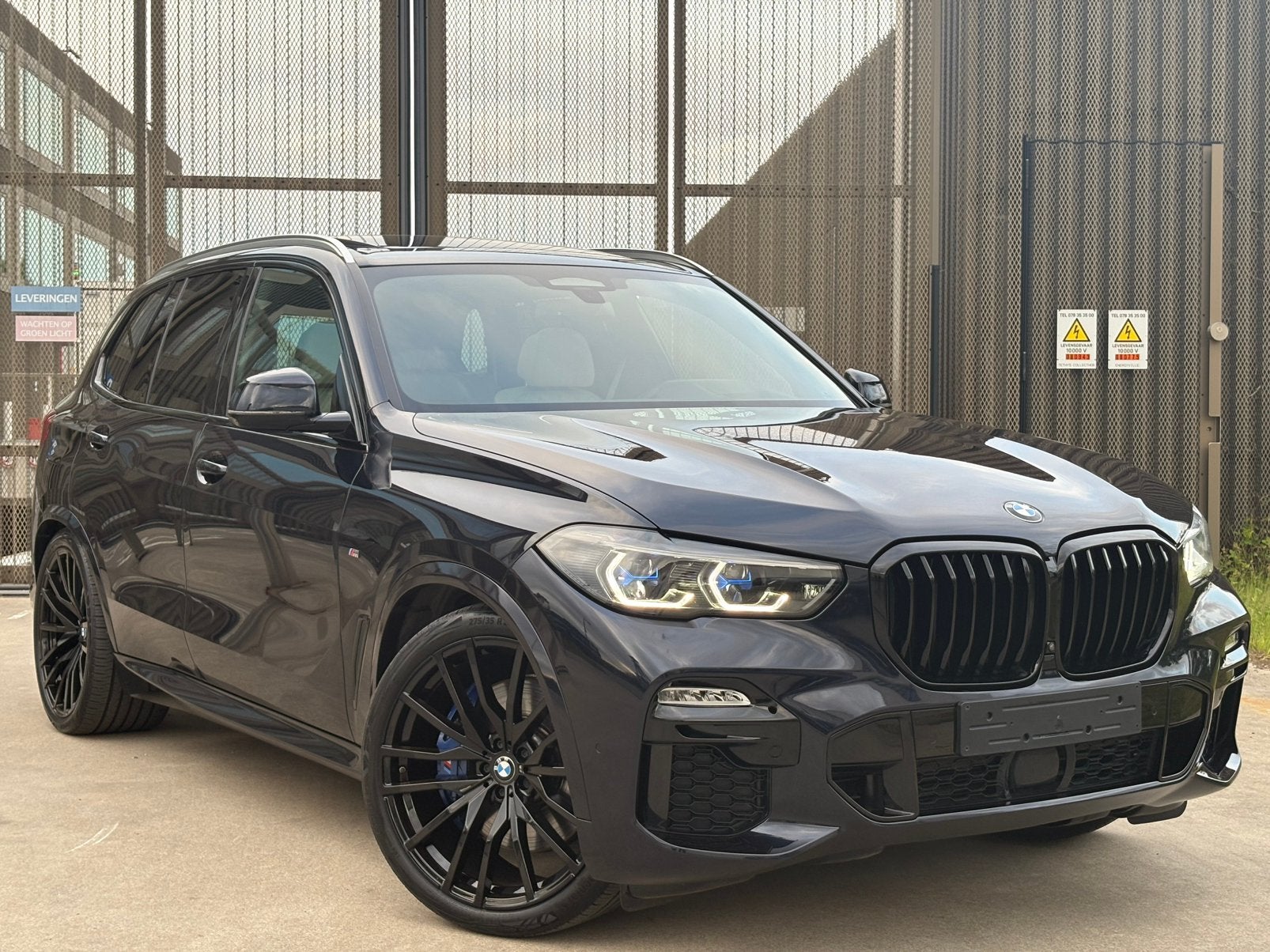 BMW X5 45e GARANTIE | MASSAGE | LASER | SOFTCLOSE | FULL |, Automaat, Testrit aan huis, Zwart, Leder