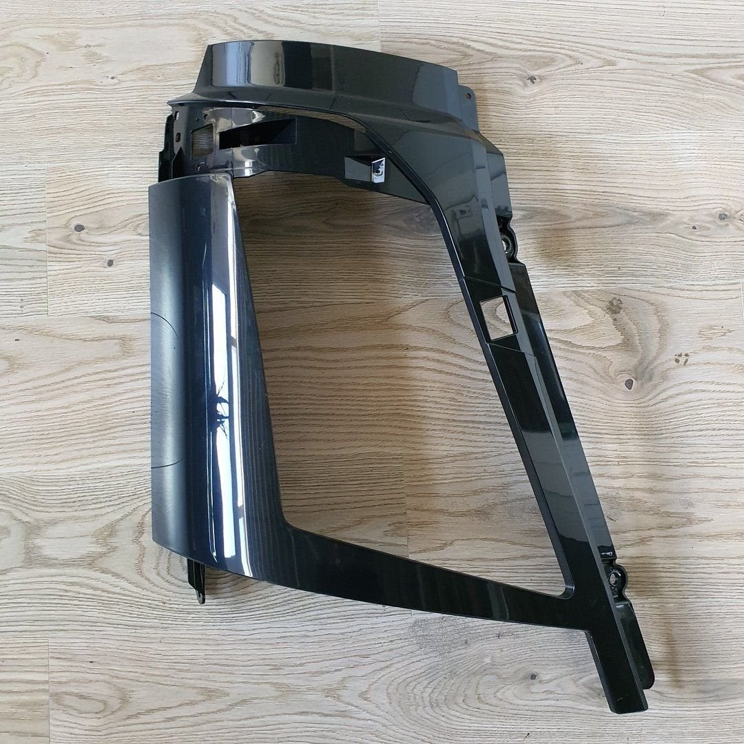 VOLVO FH4 HEADLIGHT COVER PLATE RIGHT 21874457, Neuf, -, Éclairage, Volvo