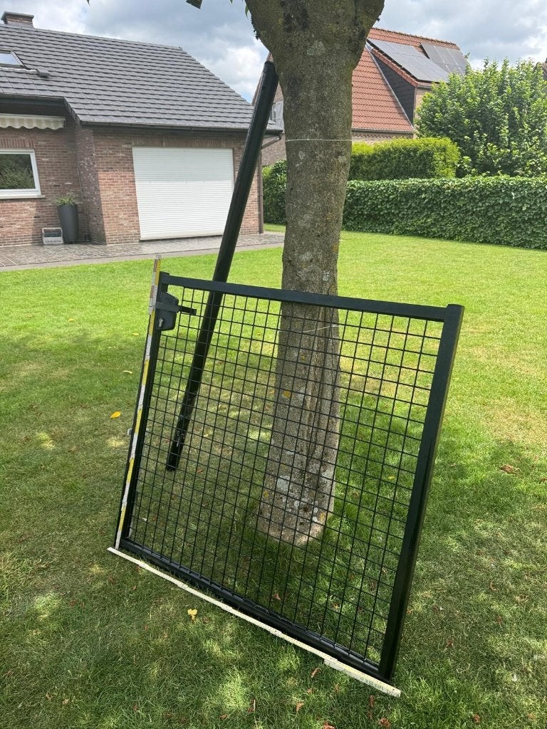 tuinpoortje 116cm hoog op 120cm breed met paal, Tuin en Terras, Ophalen, Gebruikt, 100 tot 150 cm, Draaipoort