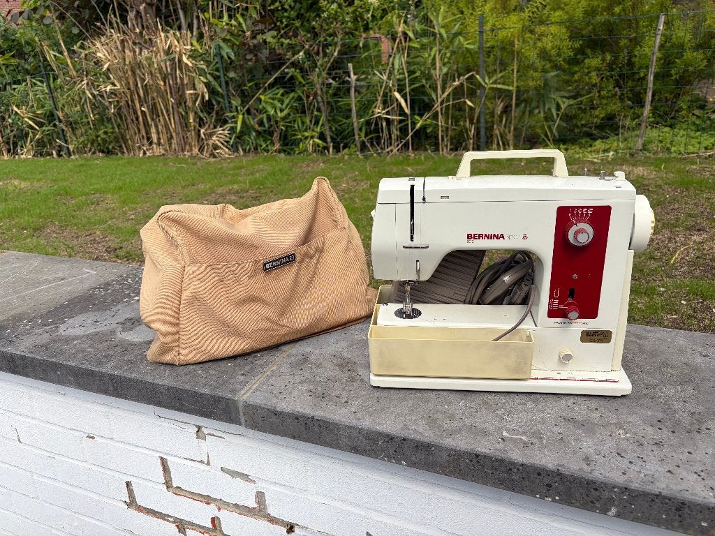 Machine à coudre Bernina Sport 803, Hobby & Loisirs créatifs, Machines à coudre & Accessoires, Machine à coudre, Bernina, Enlèvement