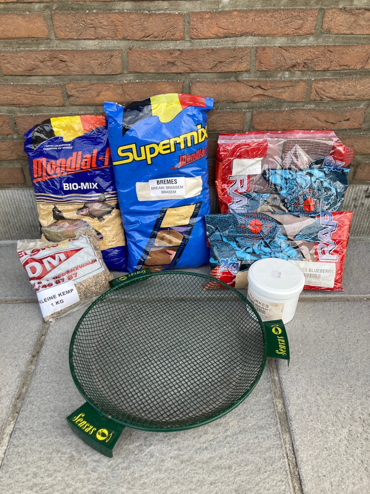 Lokaas en zeef, Ophalen, Zo goed als nieuw