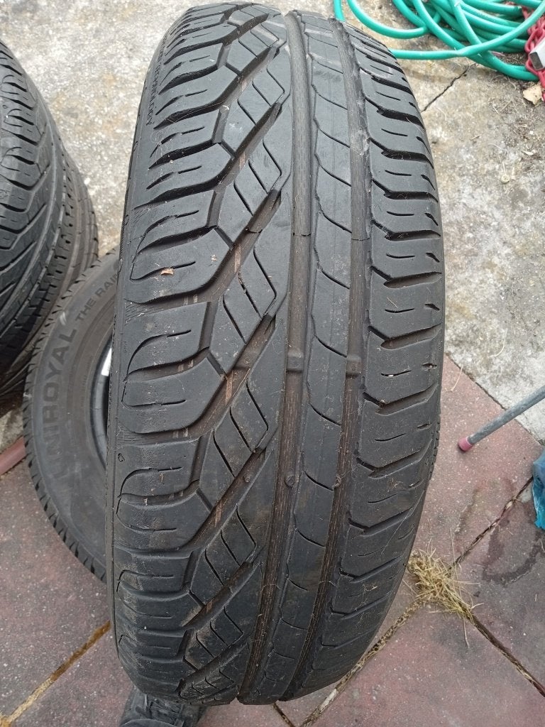 4 pneus 185/65/R15 88T, Enlèvement, Pneu(s)