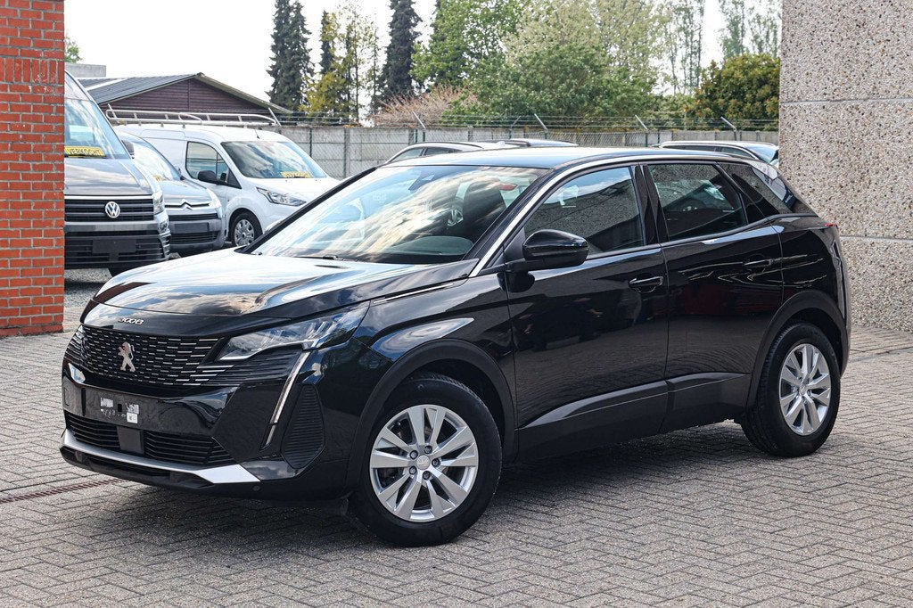 Peugeot 3008 BENZINE-HYBRID*AUTOMAAT*ACHTERUITRIJCAMERA*NAVI, Auto's, Gebruikt, 1199 cc, 1553 kg, Zwart