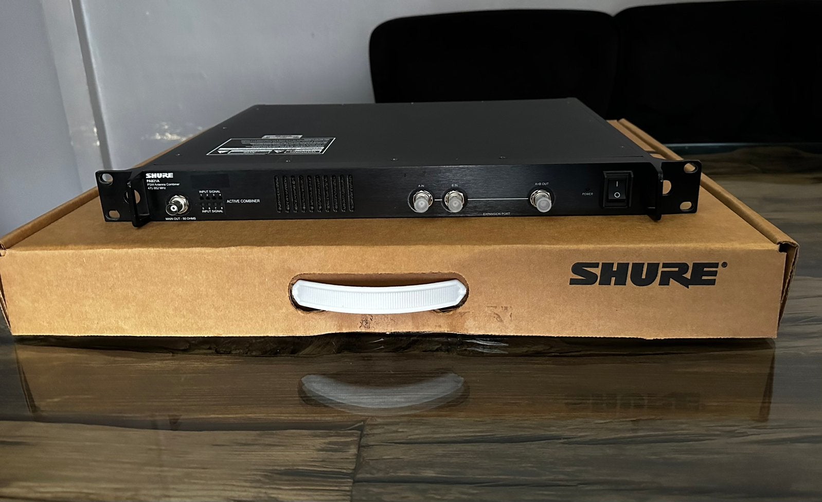 SHURE PA821A PSM Antenna Combiner 478-952 MHz, Ophalen, Zo goed als nieuw