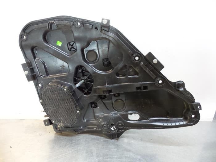 Mécanique vitre 4portes arrière gauche d'un Ford Fiesta (F, -, 3 mois de garantie, -, -